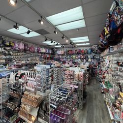 Julie's Gifts & Accessories - The interior