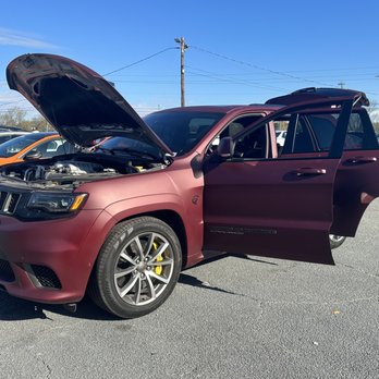 Evolution Cars - 2018 Jeep Grand Cherokee Trackhawk. - Auto Loan Providers Near Me - Conyers, Georgia Evolution Cars - 2018 Jeep Grand Cherokee Trackhawk. - Auto Loan Providers Near Me - Conyers, Georgia