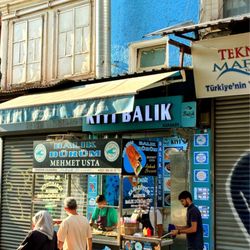 Balık Dürüm Mehmet Usta - Eatery for fish wraps