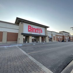 Binny's Beverage Depot - Front door