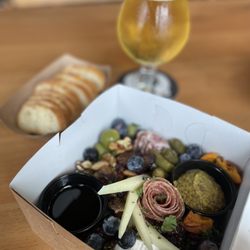 Dana Point Ale House - Yummy Local Charcuterie Board
