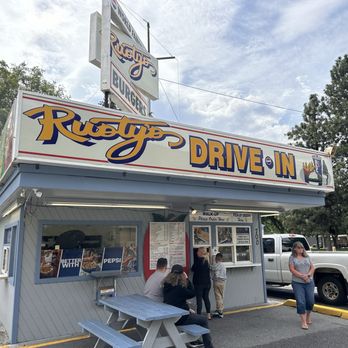 Rusty's Drive in - American Near Me - Cashmere, Washington