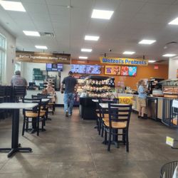 Papa Johns Pizza - A catch all of food and convenience store nonsense at the exxon/papa John's