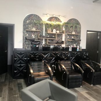 Tint hair salon - Salon interior - Hair Salons Near Me - Troy, Michigan Tint hair salon - Salon interior - Hair Salons Near Me - Troy, Michigan