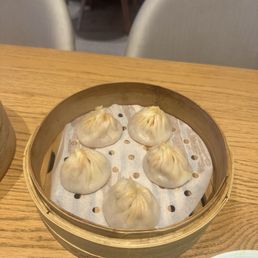 Spicy (Kurobuta Pork Xiao Long Bao (5pcs)黑豚猪肉小笼包（5只）