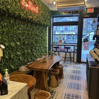 Le Reveil Coffee - inside - Coffee & Tea Near Me - New York, New York