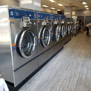 Sequoia Laundromat - Plenty of Large Washers - Laundromat Near Me - Visalia, California