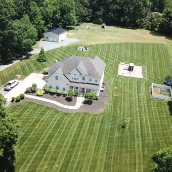 Green & Clean Lawns - Lawn Services Near Me - Mint Hill, North Carolina Green & Clean Lawns - Lawn Services Near Me - Mint Hill, North Carolina