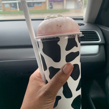 Cold Cow Ice Cream - Medium Yogurt Shake - Ice Cream & Frozen Yogurt Near Me - Saint Clair Shores, Michigan