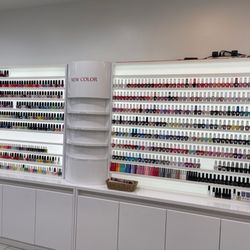 U.mi nail spa