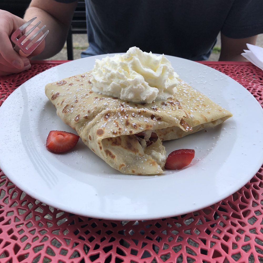 Cafe Javasti - Fresh Strawberries , Vanilla Cream , And Whipped Cream - Bakeries Near Me - Seattle, Washington Cafe Javasti - Fresh Strawberries , Vanilla Cream , And Whipped Cream - Bakeries Near Me - Seattle, Washington