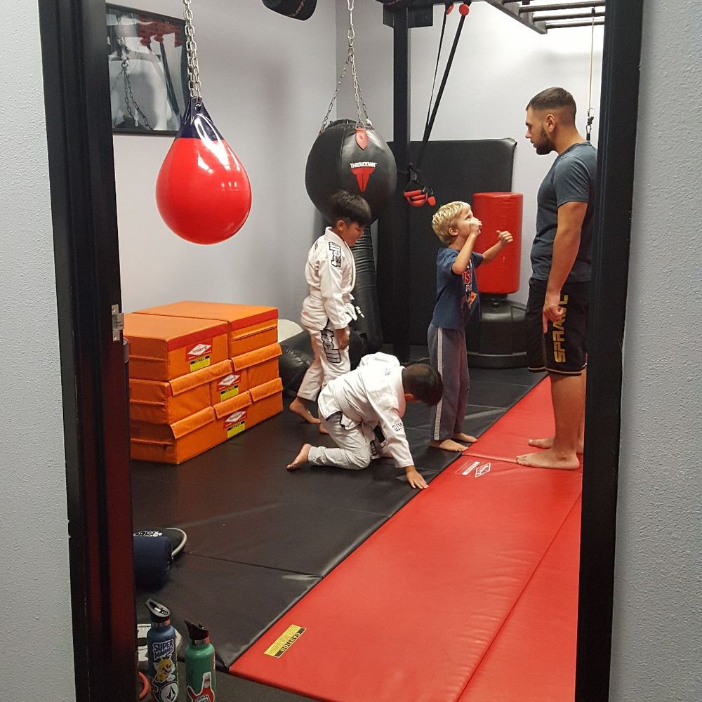 We have entered the world od kickboxing! We have entered the world od kickboxing!