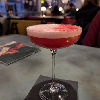 Nova Resto Bar - Nova Club (gin, martini, raspberry pure, lime juice, raspberry powder, egg white). - Breakfast & Brunch Near Me - Kraków, Massachusetts
