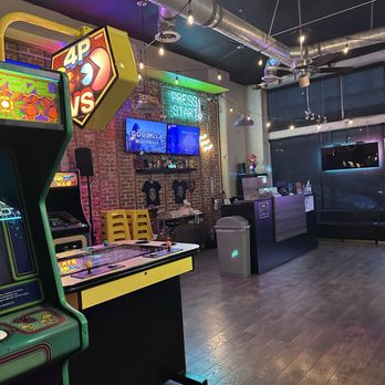 Neon Retro Arcade - Arcades Near Me - Pasadena, California