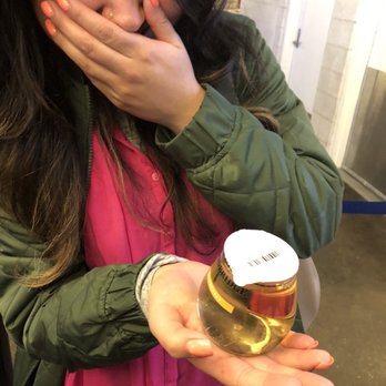 Citi Field - Nearly 20$ for this, you got to be kidding me, that's leftover wine.. - Stadiums & Arenas Near Me - Corona, New York
