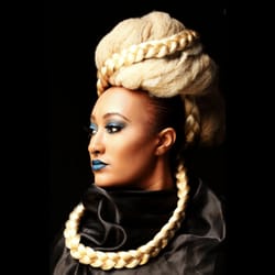 Marandan Renea - Need a stylist for your next modeling event or portfolio photo shoot.... book me!