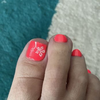 VIP Nails & Spa - Getting ready for cruise. I asked for a small flower. - Nail Salons Near Me - Conway, South Carolina VIP Nails & Spa - Getting ready for cruise. I asked for a small flower. - Nail Salons Near Me - Conway, South Carolina