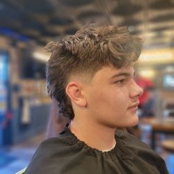 Lucky's Barbershop & Men's Club - Burst fade- Barber Timothy