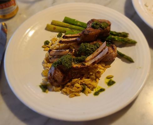 Mizuna Restaurant and Wine Bar by null