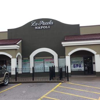 La Piccola Napoli Ristorante - Front entrance view... - Italian Near Me - Calgary, Alberta La Piccola Napoli Ristorante - Front entrance view... - Italian Near Me - Calgary, Alberta