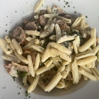 Verdi - Pasta with broccoli raab and Italian Sausage and Broccoli Rabe Dinner - Italian Near Me - Waterbury, Connecticut