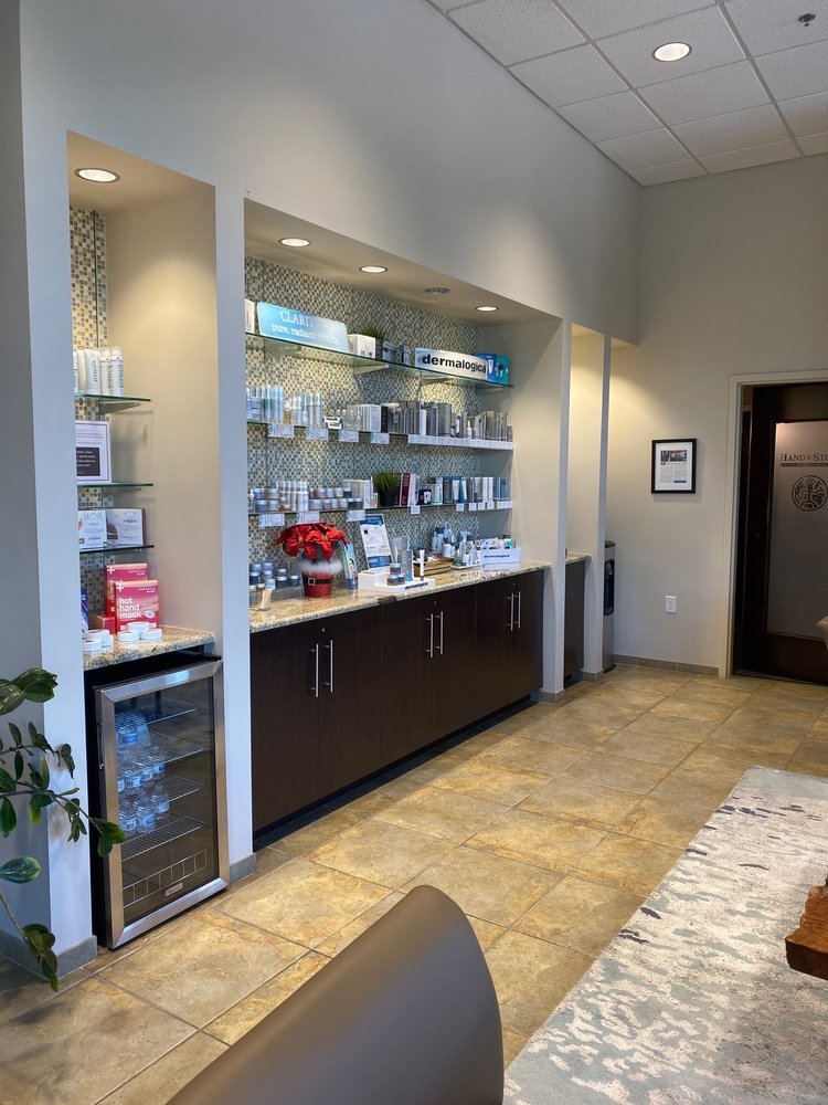HAND & STONE MASSAGE AND FACIAL SPA 18 Photos & 84 Reviews Massage