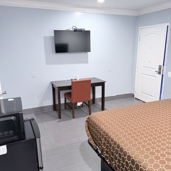Coronado Motel - Room - Hotels Near Me - Long Beach, California