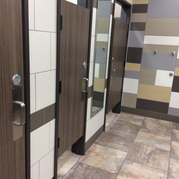 Love's Travel Stop - Clean clean clean. - Gas Stations Near Me - Eagleville, Missouri