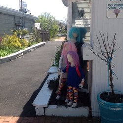 Shock Kids - Our Mannequins welcome you