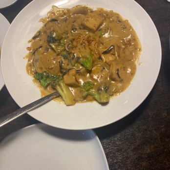 Huynh Restaurant - Coconut curry vegetarian - Vietnamese Near Me - Houston, Texas Huynh Restaurant - Coconut curry vegetarian - Vietnamese Near Me - Houston, Texas