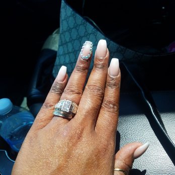 Nails On 5th - Nail Salons Near Me - Columbus, Ohio