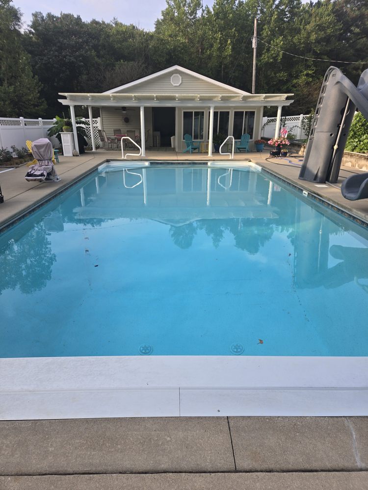 Slide of Frankie's Pool and Spa Services