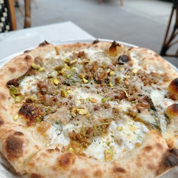 San Morello - Sicilian Pizza - Motto Bene  $27.  Pricy, but worth it ! - Italian Near Me - Detroit, Michigan