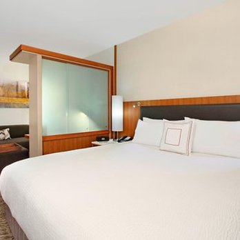 SpringHill Suites Madera - Hotels Near Me - Madera, California
