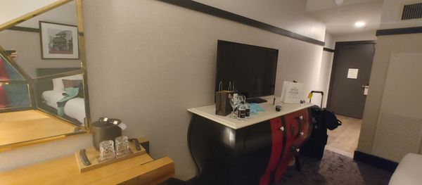Kimpton Journeyman Hotel by null
