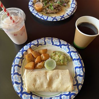 Clau And Chui's Cocina - Breakfast burrito 3/4 Tacos 5/5 Strawberry cream drink 5/5 Coffee 1/5 - Mexican Near Me - Honolulu, Hawaii Clau And Chui's Cocina - Breakfast burrito 3/4 Tacos 5/5 Strawberry cream drink 5/5 Coffee 1/5 - Mexican Near Me - Honolulu, Hawaii