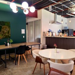 HUB htx - Cozy Co-working space