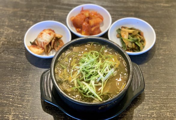 Doma Seolleongtang by null