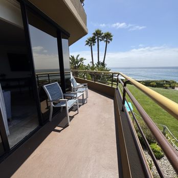 The Cliffs Hotel and Spa - Beautiful wraparound balcony - Hotels Near Me - Pismo Beach, California The Cliffs Hotel and Spa - Beautiful wraparound balcony - Hotels Near Me - Pismo Beach, California