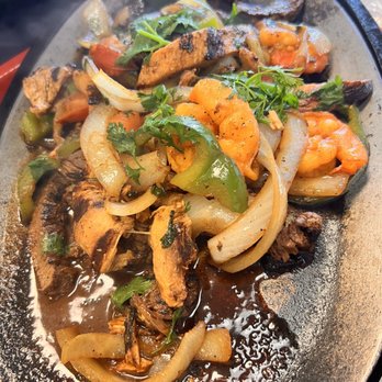 Jacalito Grill - Combo Fajitas with steak, shrimp, and chicken - Mexican Near Me - Springfield, Virginia
