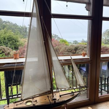 Ravens' Restaurant - Vegan Near Me - Mendocino, California Ravens' Restaurant - Vegan Near Me - Mendocino, California