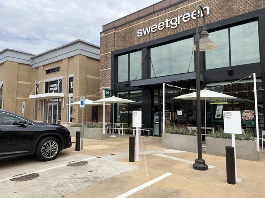 sweetgreen by null