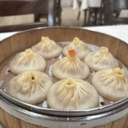 Loves Dumpling House 梁妈妈手工水饺 - Tomatoes and pork soup dumplings, sweet and sour refreshing (NEW)