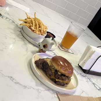 Cosmos Burger - Cosmos Burger - Burgers Near Me - Oceanside, California