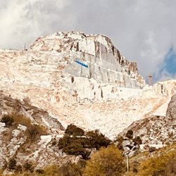 Carrara, Marmorbrüche