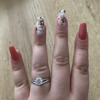 Q Nails - Nail Salons Near Me - Palm Desert, California Q Nails - Nail Salons Near Me - Palm Desert, California