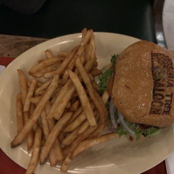 Joshua Tree Saloon - Coyote chipotle burger - Dive Bars Near Me - Joshua Tree, California