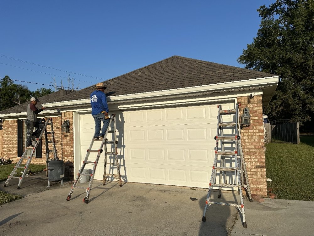 Slide of B&B Roof & Gutter