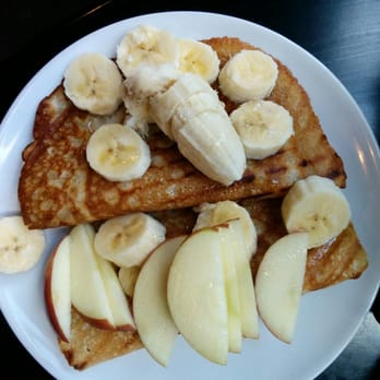 The Gallery Café - Vegan pancakes with apple and bananas - Coffee & Tea Near Me - London, XGL The Gallery Café - Vegan pancakes with apple and bananas - Coffee & Tea Near Me - London, XGL