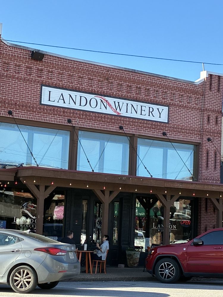 Landon Winery - vineyard in Wylie, TX